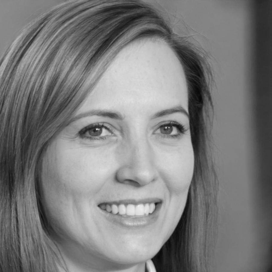 Portrait de Léonie Dastier, responsable des projets pratiques en analyse comparative