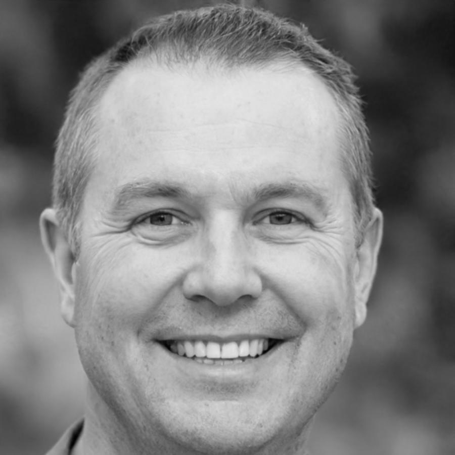 Portrait de Bastien Lefèvre, formateur senior en analyse sectorielle